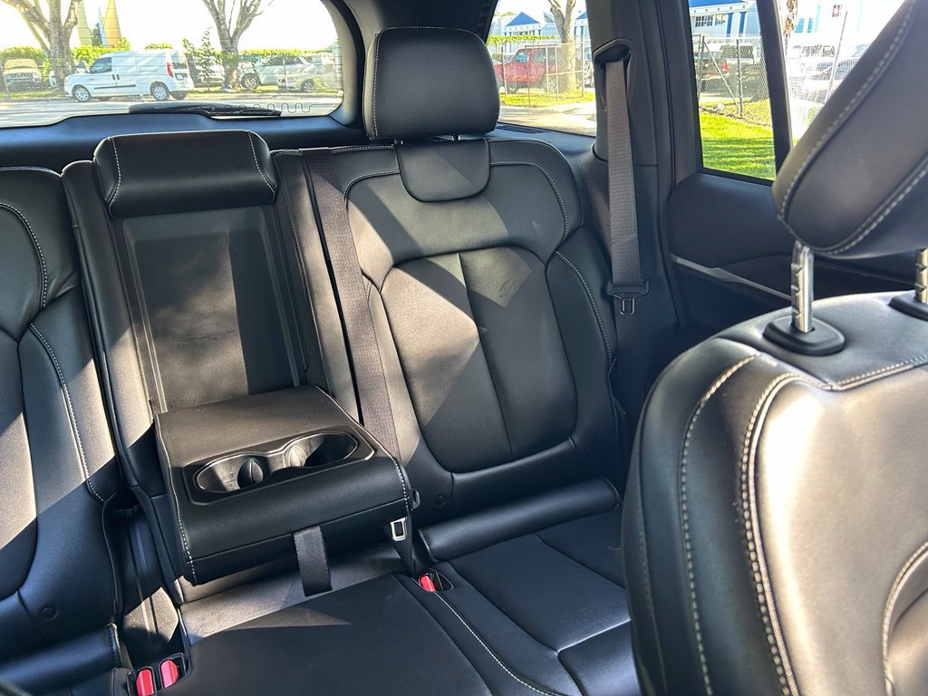 Certified 2025 Jeep Grand Cherokee Limited RWD image 15