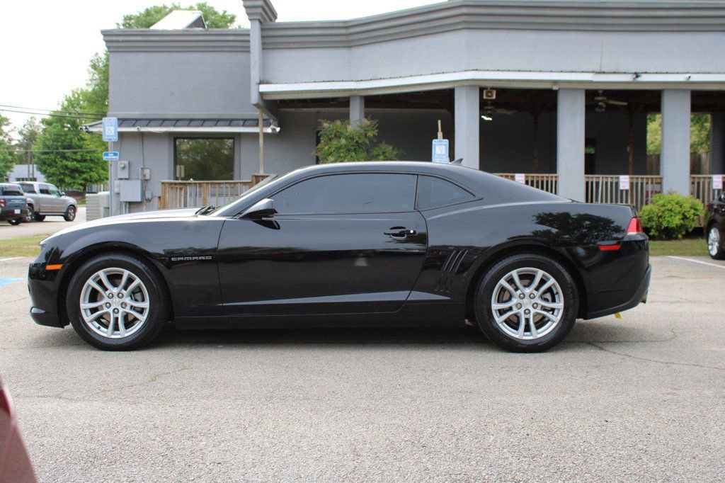 Used 2015 Chevrolet Camaro LS RWD image 4