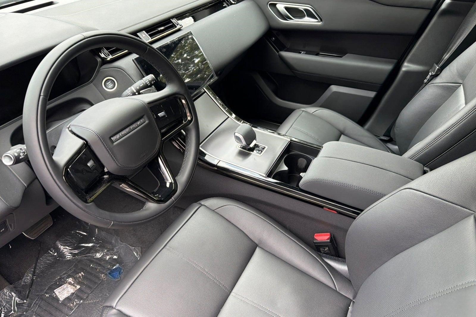 New 2026 Land Rover Range Rover Velar Dynamic SE AWD/4WD image 4