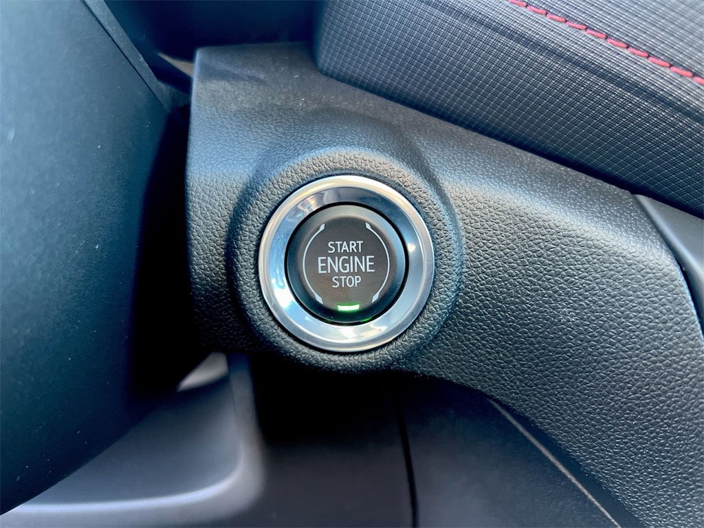 Used 2023 Chevrolet TrailBlazer RS w/ Sun and Liftgate Package image 15