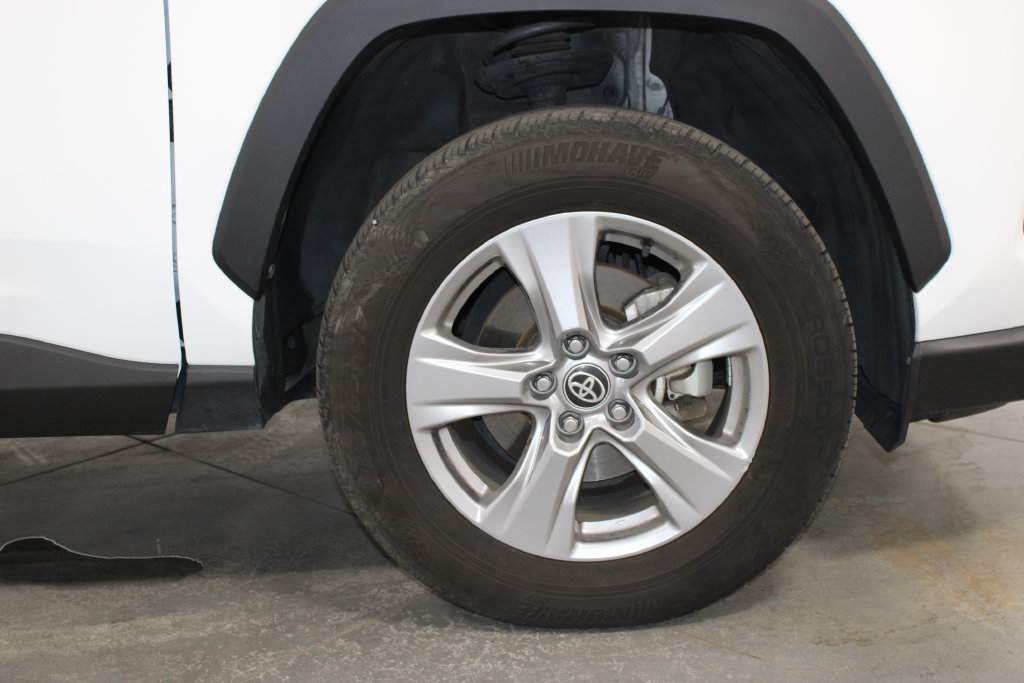 Used 2023 Toyota RAV4 XLE FWD image 59