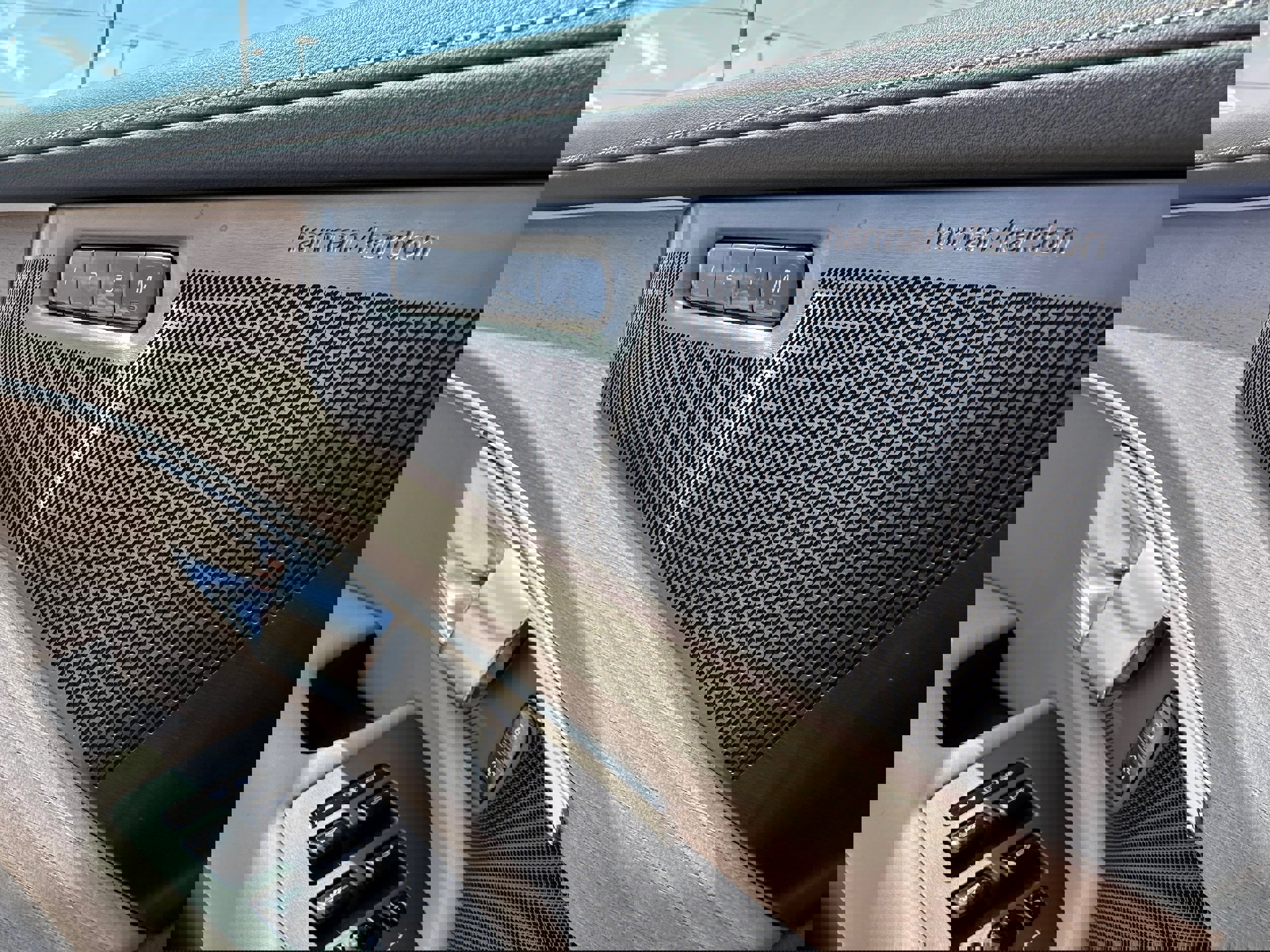 New 2026 Volvo XC90 B5 Plus image 19