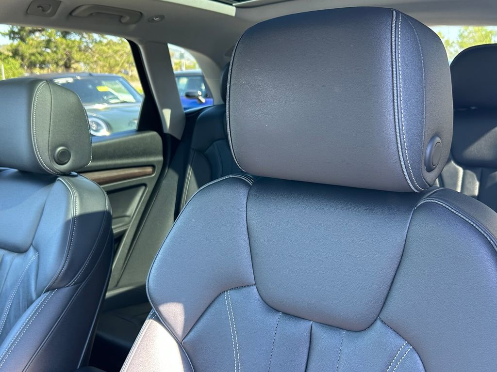 Used 2023 Audi Q5 e Premium Plus w/ Premium Plus Package image 15