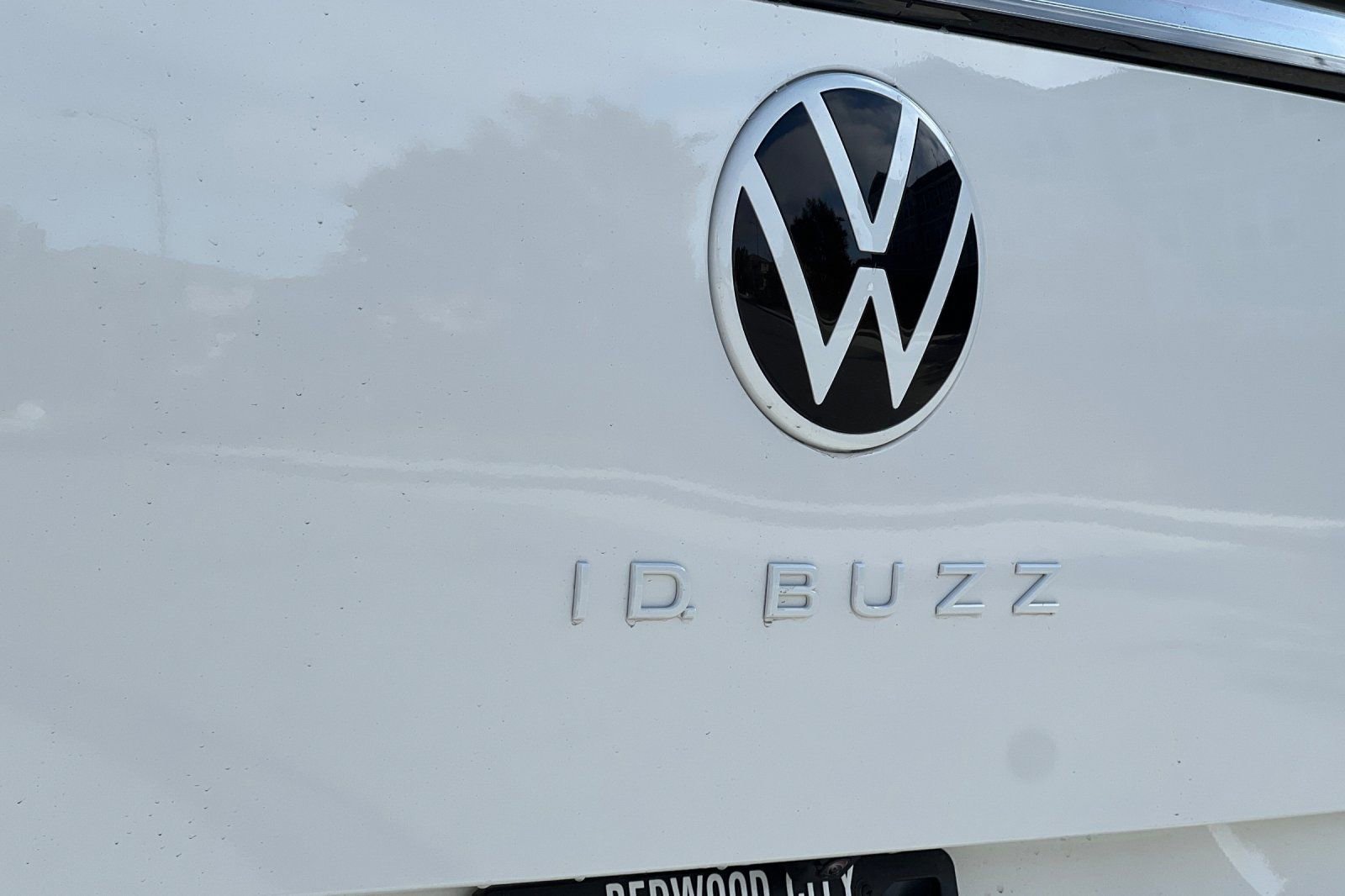New 2025 Volkswagen ID. Buzz Pro S RWD image 27