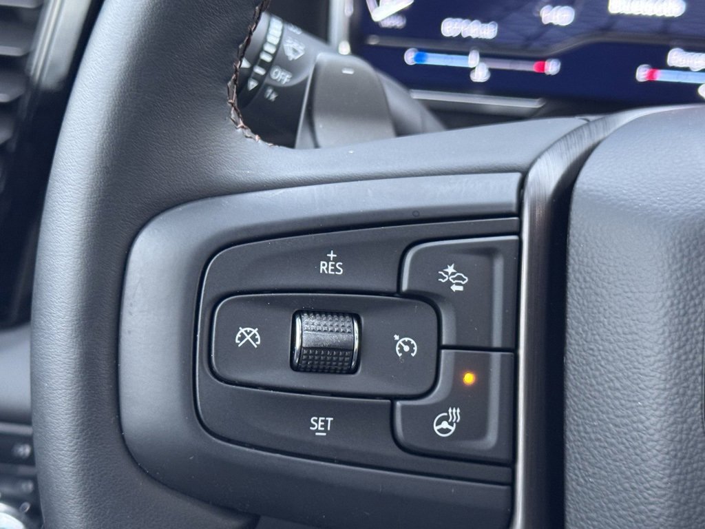 Used 2024 GMC Sierra 1500 AT4 w/ Technology Package image 8