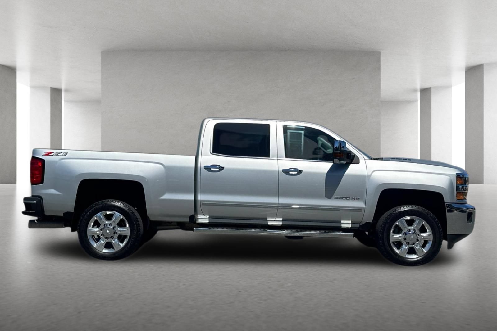 Used 2019 Chevrolet Silverado 2500 LTZ w/ Duramax Plus Package AWD/4WD image 3