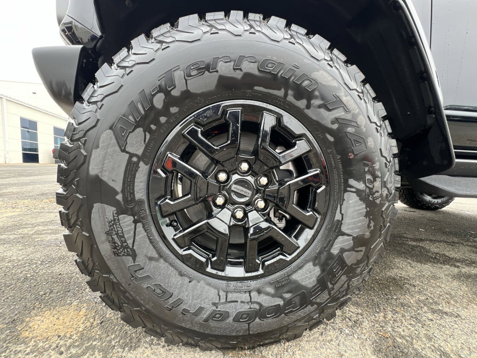 New 2025 Ford Bronco Raptor image 12