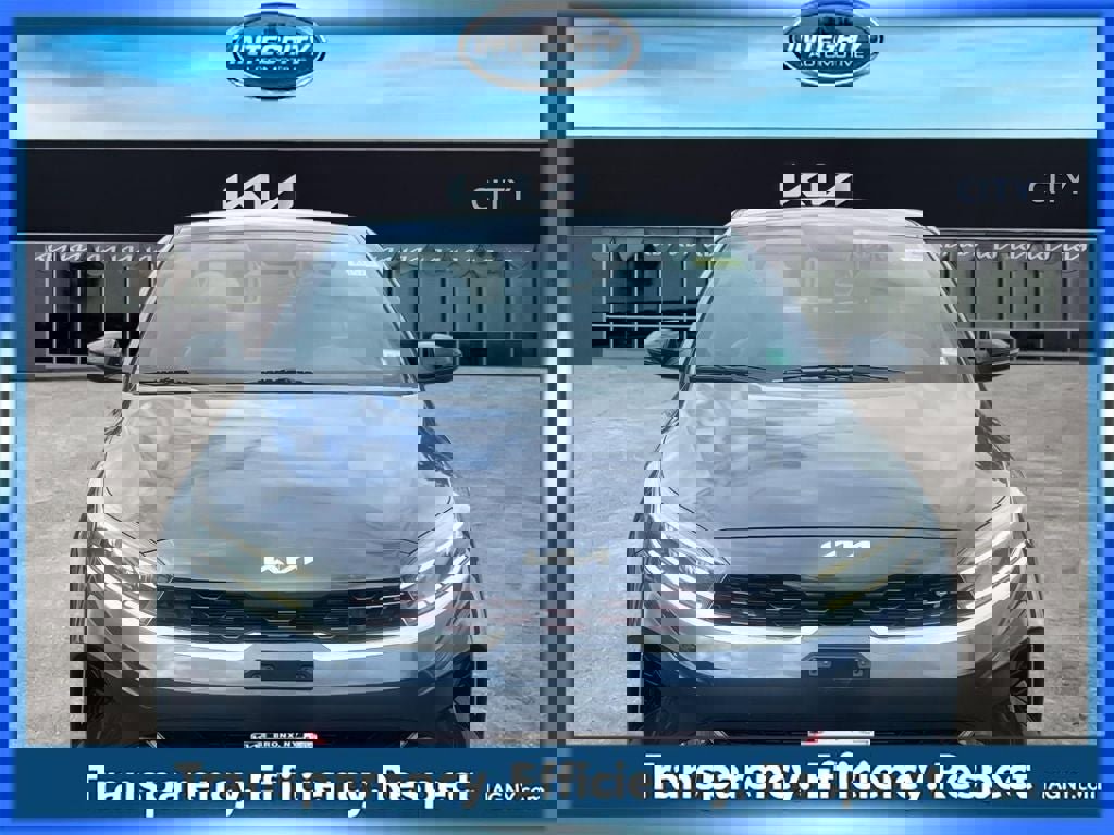 Used 2023 Kia Forte GT image 2