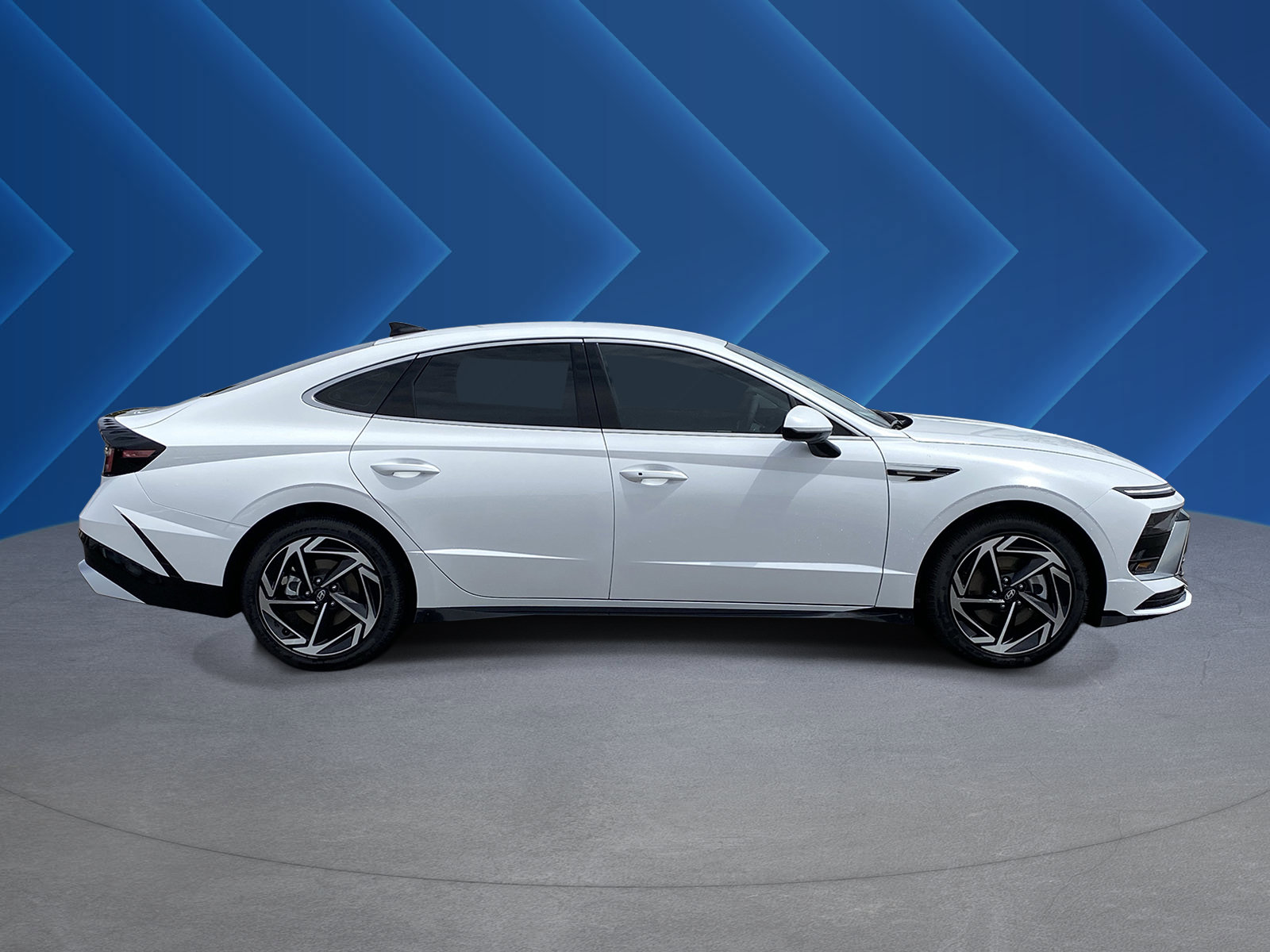 New 2026 Hyundai Sonata SEL FWD image 2