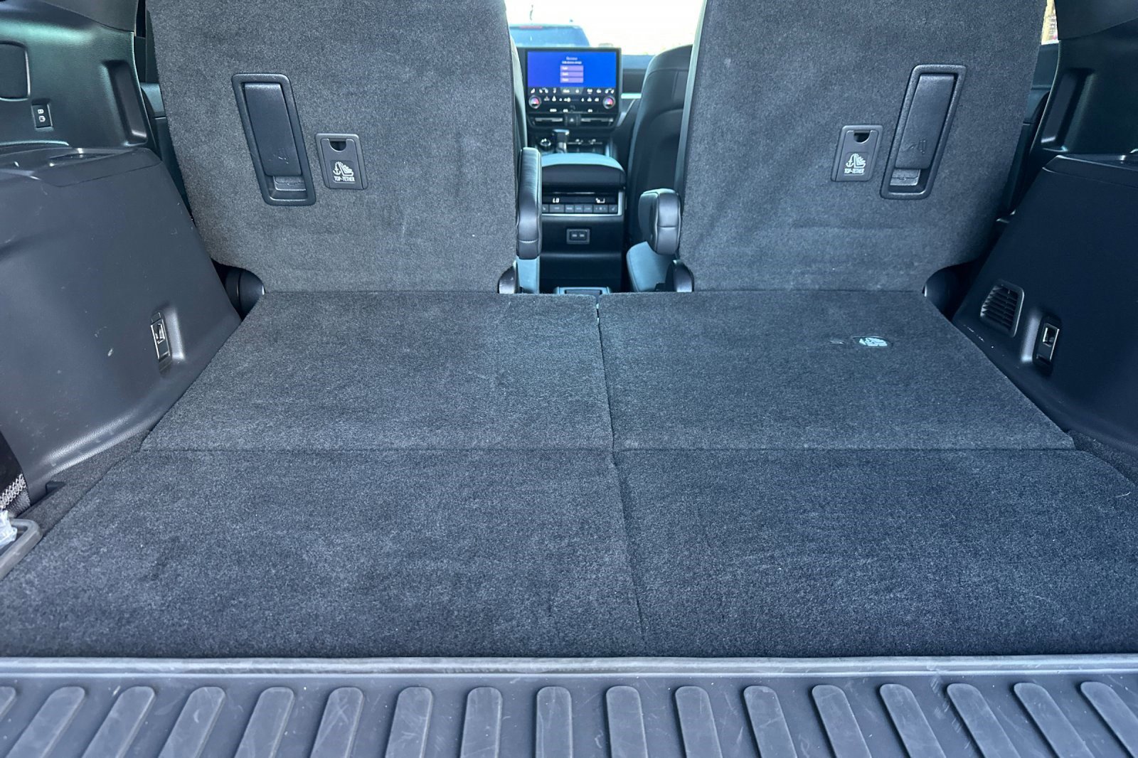 Certified 2024 Lexus GX 550 w/ Accessory Package (2T) image 19