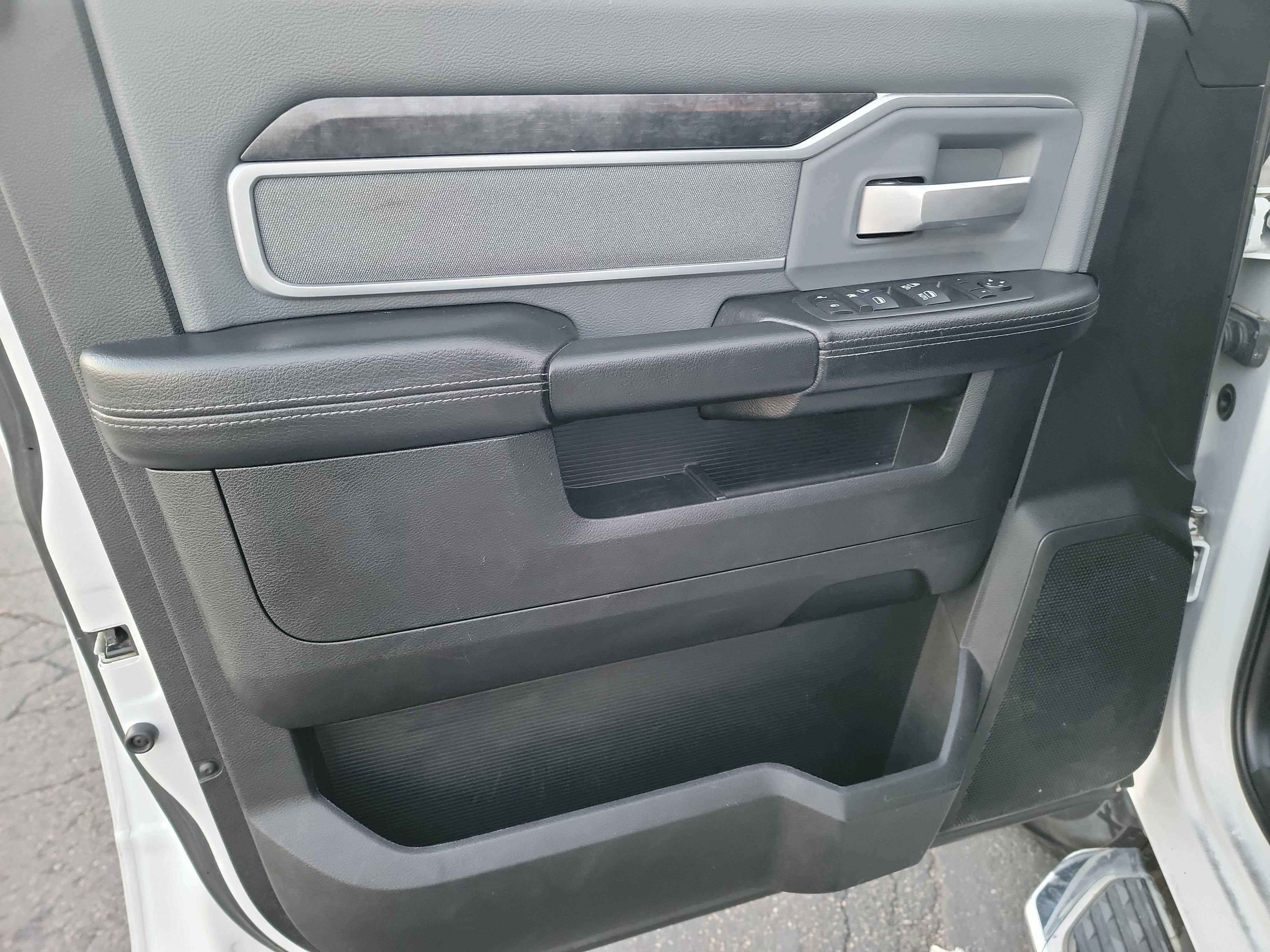 Used 2021 RAM 2500 Big Horn AWD/4WD image 13