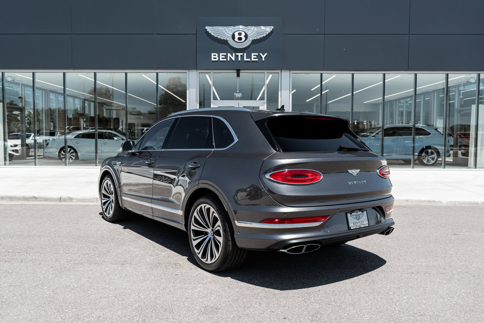 Certified 2024 Bentley Bentayga AWD/4WD image 8
