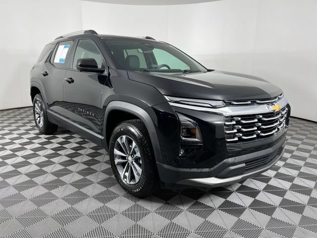 Used 2025 Chevrolet Equinox LT w/ Convenience Package II FWD image 3