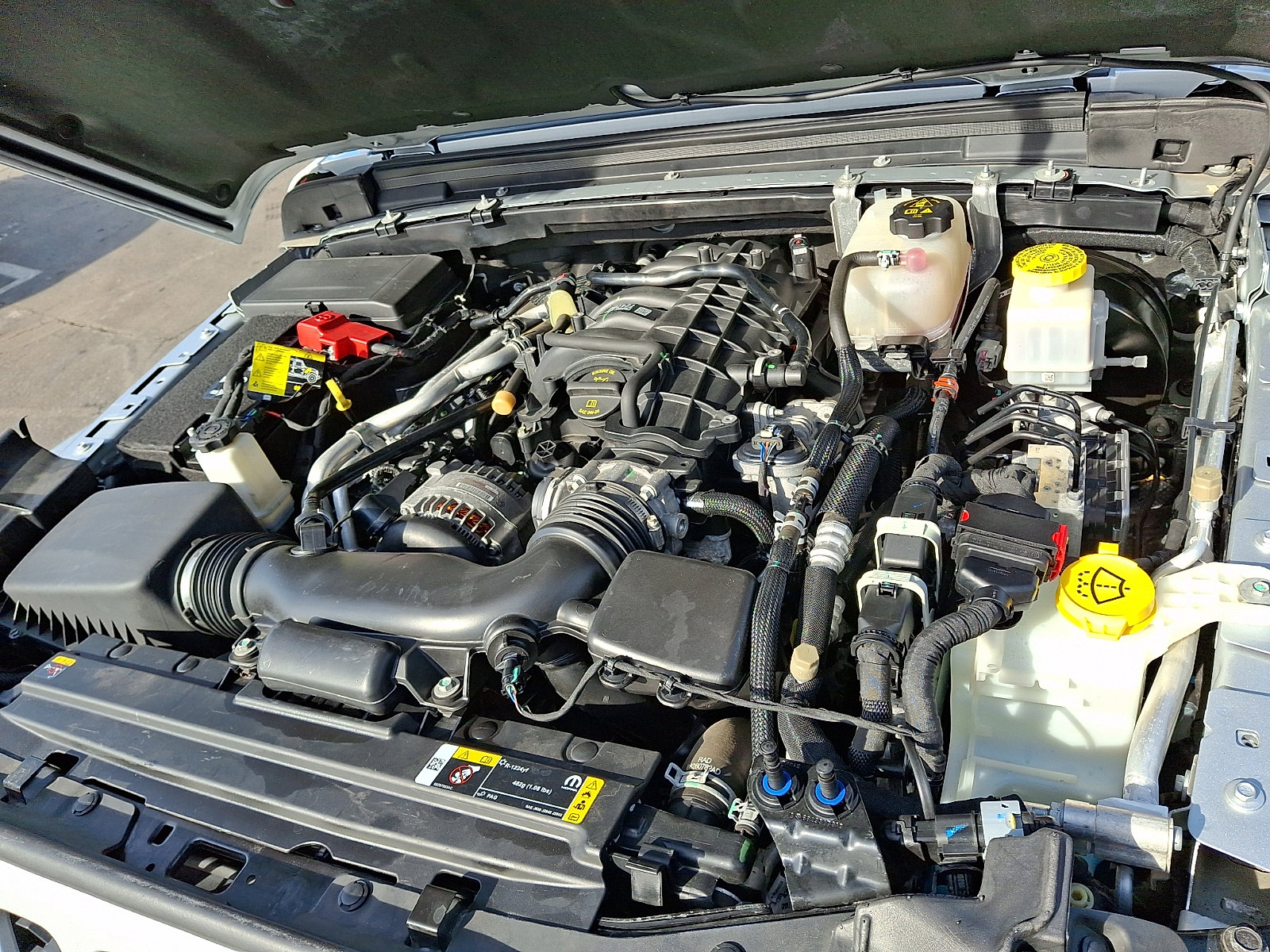 Used 2023 Jeep Gladiator Sport image 28