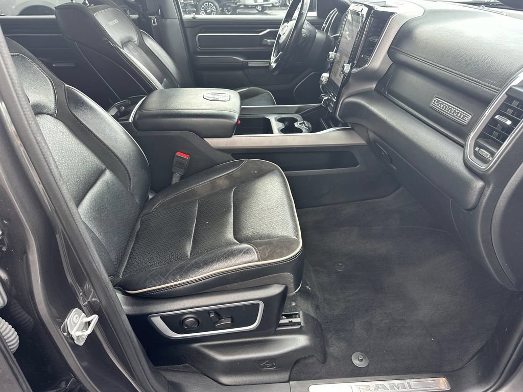 Used 2022 RAM 1500 Laramie AWD/4WD image 13