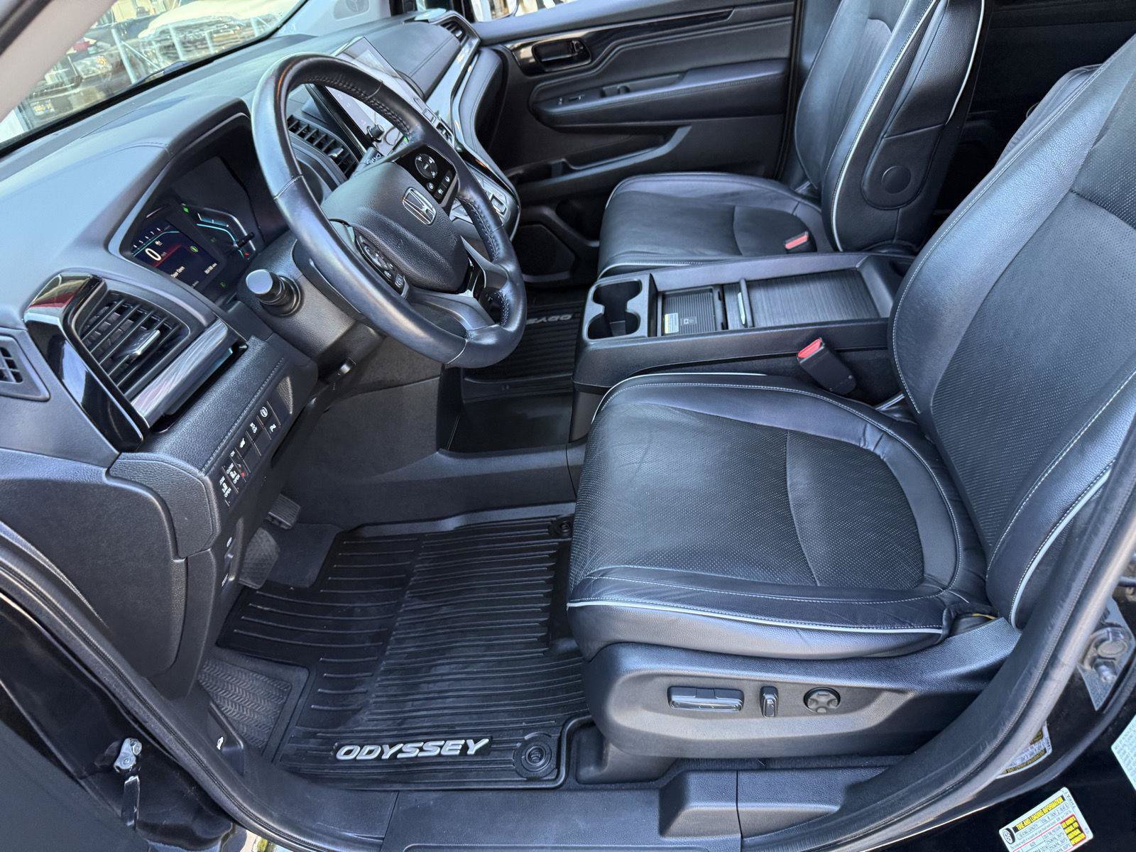 Used 2022 Honda Odyssey Elite image 12