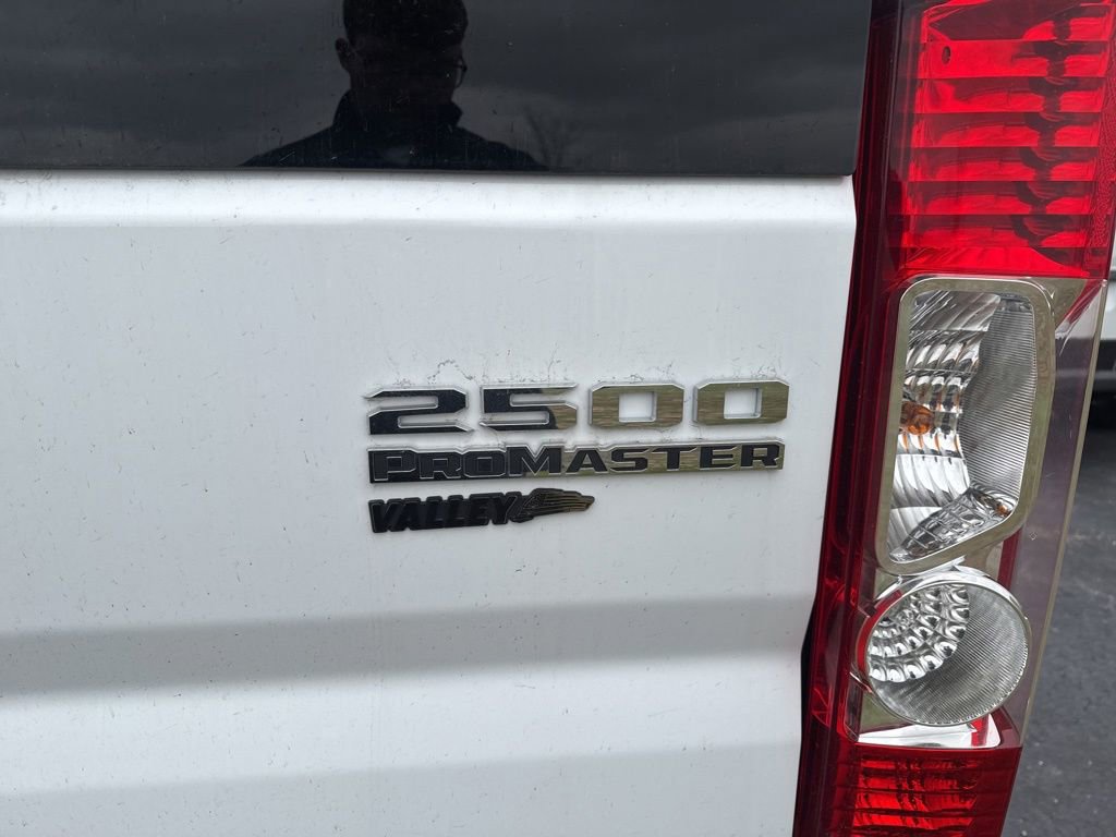 Used 2024 RAM ProMaster 2500 image 7