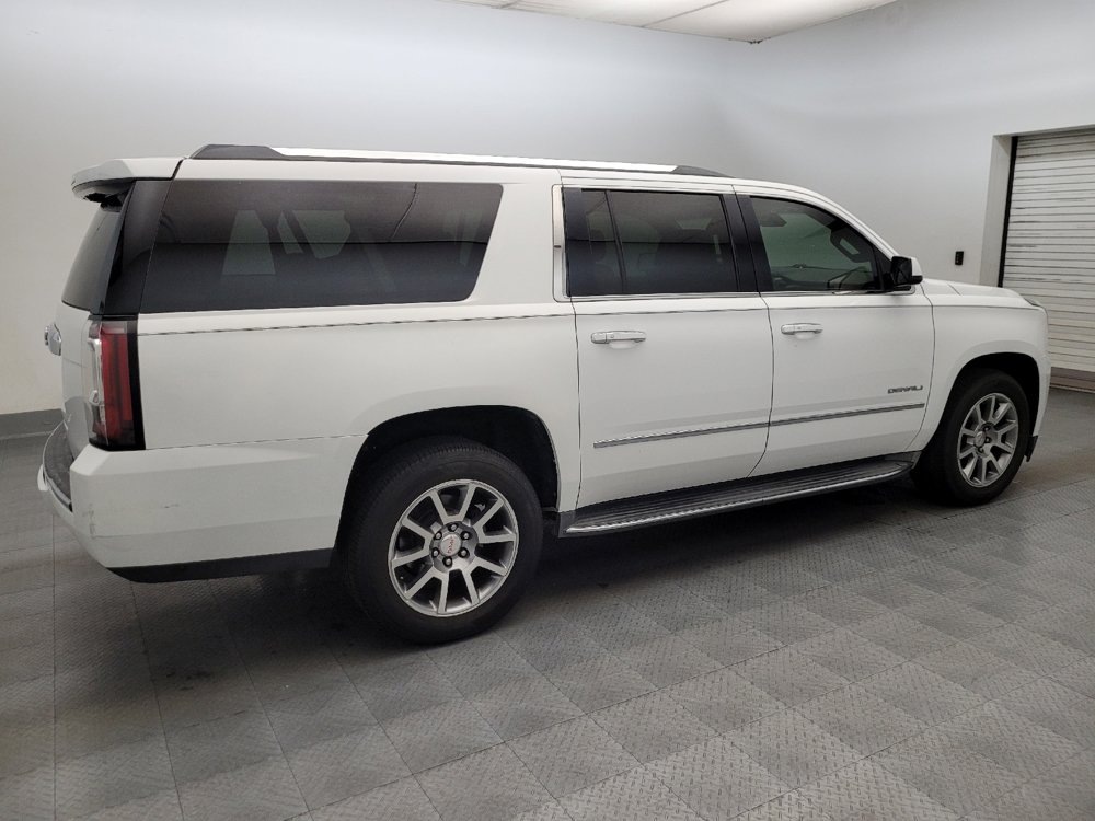 Used 2015 GMC Yukon XL Denali w/ Open Road Package RWD image 10