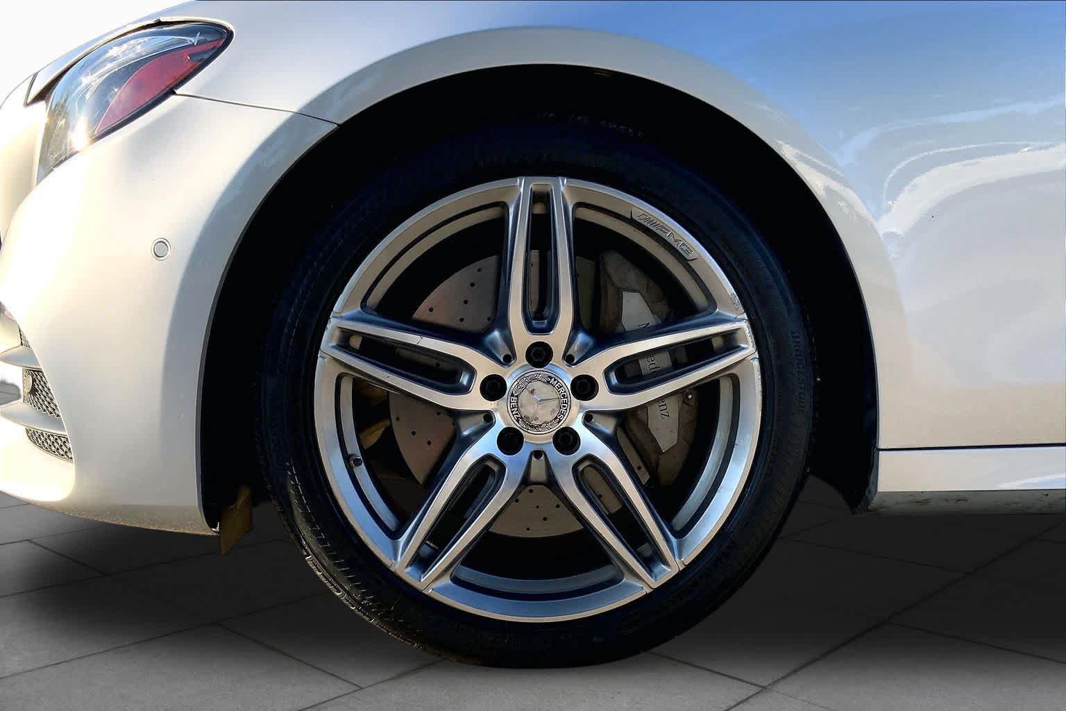 Certified 2017 Mercedes-Benz E 300 4MATIC image 11