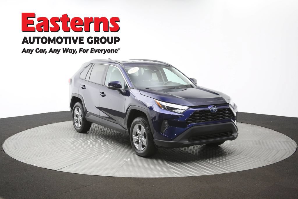 Used 2024 Toyota RAV4 XLE AWD/4WD image 48