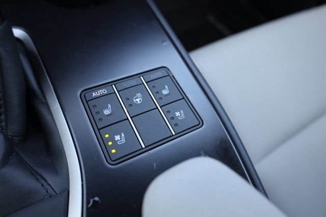 Used 2024 Lexus UX 250h F Sport image 30