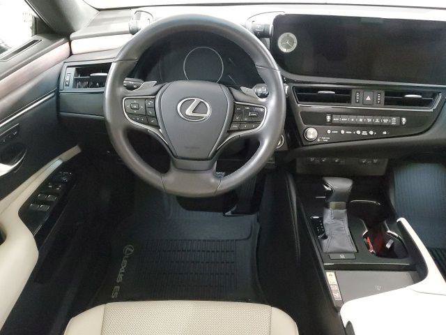Certified 2023 Lexus ES 250 w/ Premium Package AWD/4WD image 23