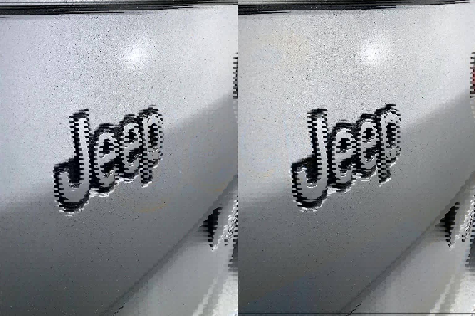 Used 2023 Jeep Grand Cherokee L Summit w/ Luxury Tech Group V image 31