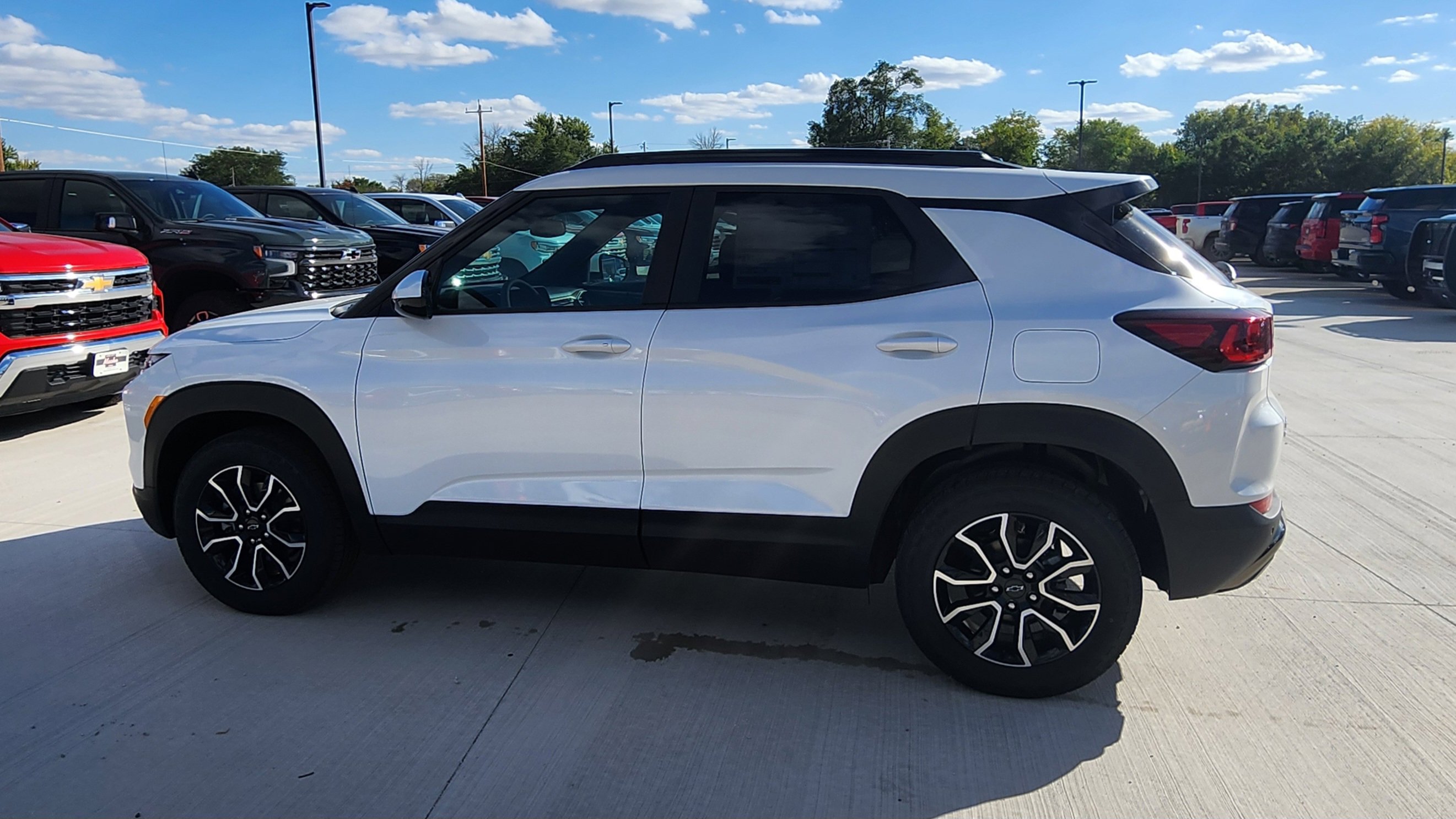 New 2026 Chevrolet TrailBlazer ACTIV w/ Convenience Package AWD/4WD image 6