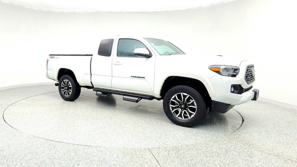 Used 2022 Toyota Tacoma TRD Sport w/ TRD Premium Sport Package image 3