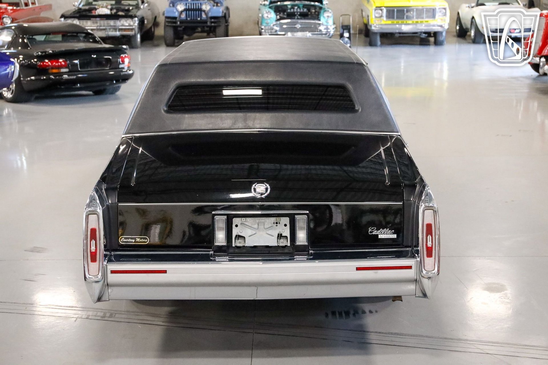 Used 1992 Cadillac Brougham image 36