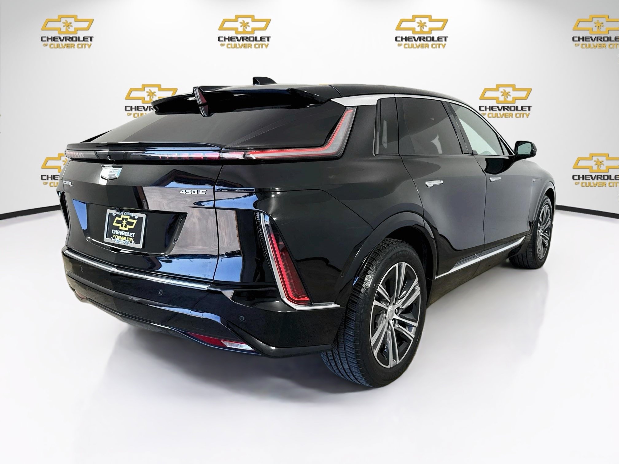 Used 2023 Cadillac Lyriq 2WD image 8