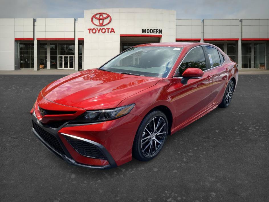 Certified 2024 Toyota Camry SE w/ Convenience Package FWD image 1