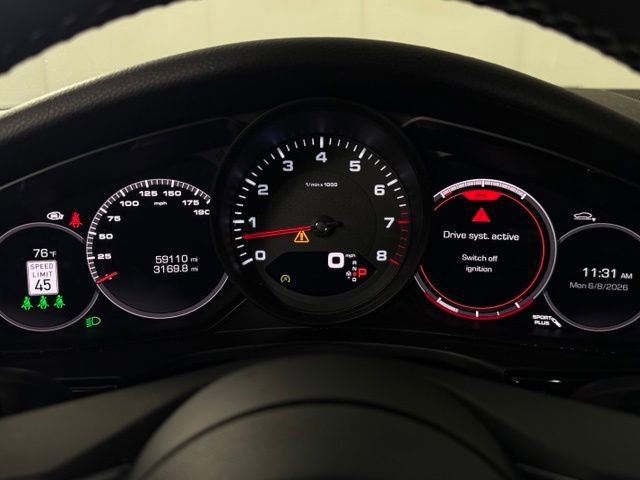 Used 2021 Porsche Panamera RWD image 21
