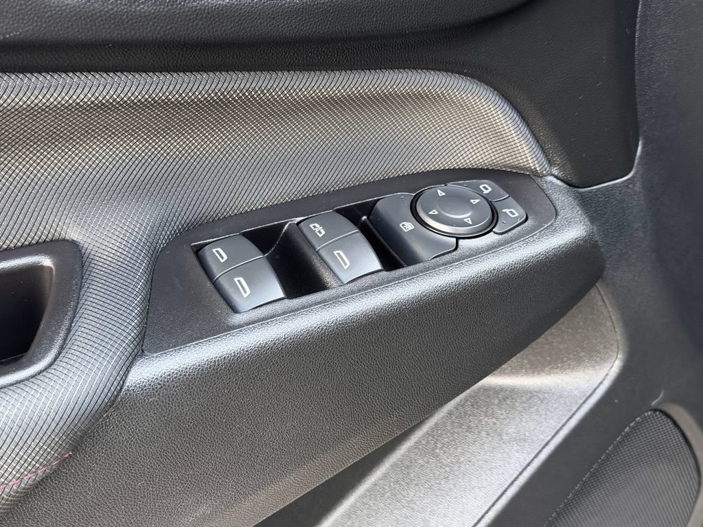 Used 2022 Chevrolet Equinox RS w/ RS Leather Package FWD image 22