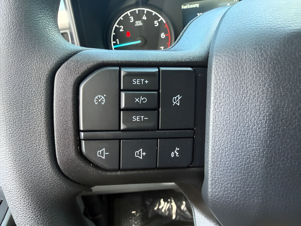 New 2026 Ford F250 XLT w/ FX4 Off-Road Package AWD/4WD image 15