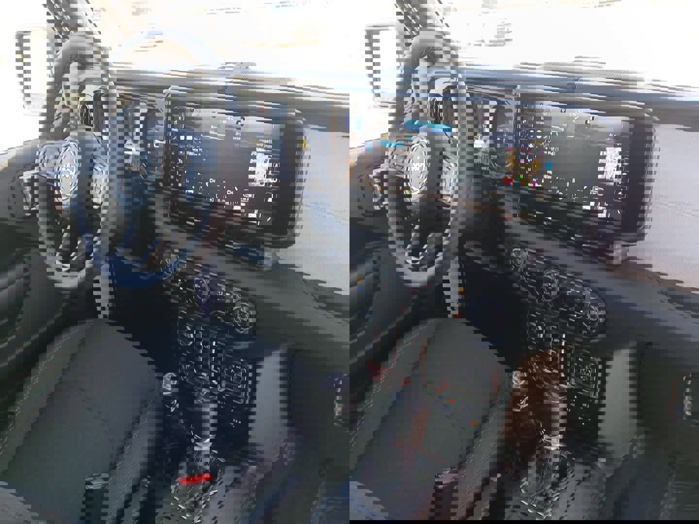 Used 2025 Jeep Wrangler Willys image 53