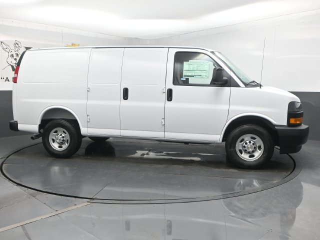 New 2027 Chevrolet Express 2500 w/ Driver Convenience Package RWD image 28