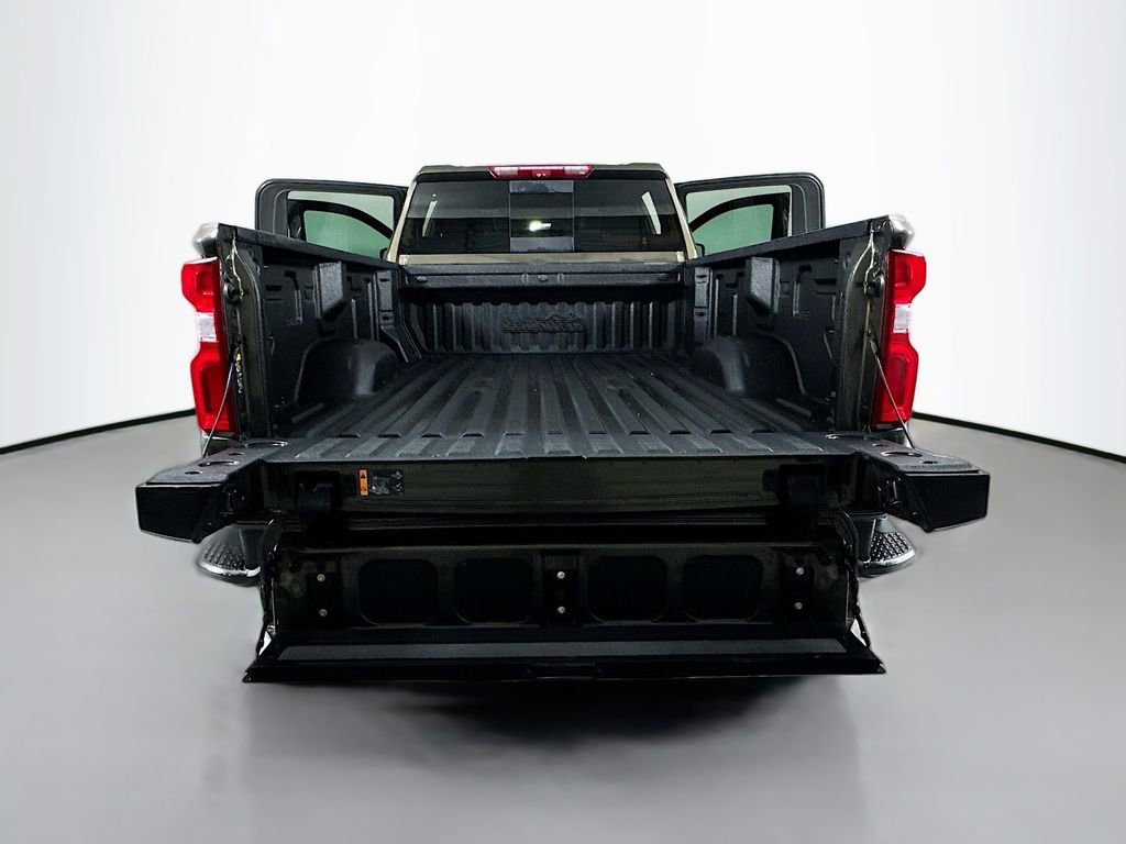 Used 2023 Chevrolet Silverado 3500 High Country w/ Z71 Off-Road Package image 28