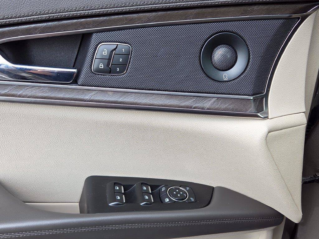 Used 2020 Lincoln Nautilus Reserve w/ Equipment Group 201A AWD/4WD image 25