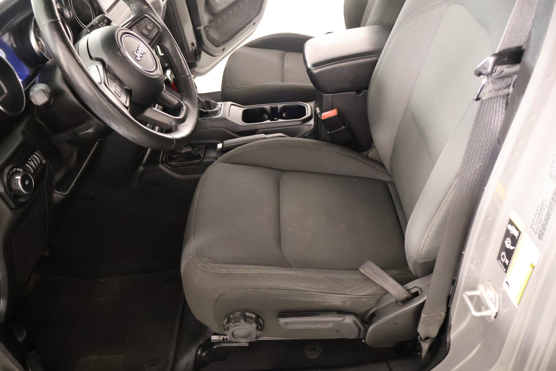 Used 2021 Jeep Wrangler Unlimited Sport image 11