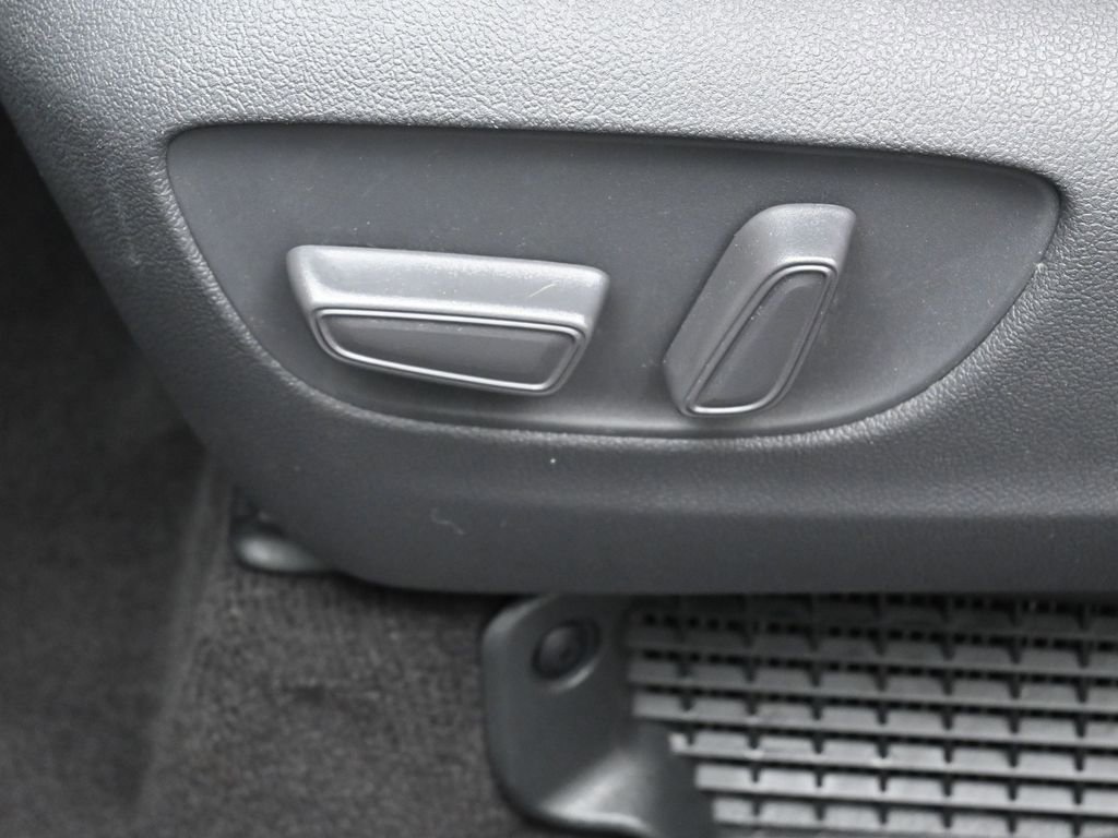 Certified 2021 Toyota Sienna LE FWD image 10