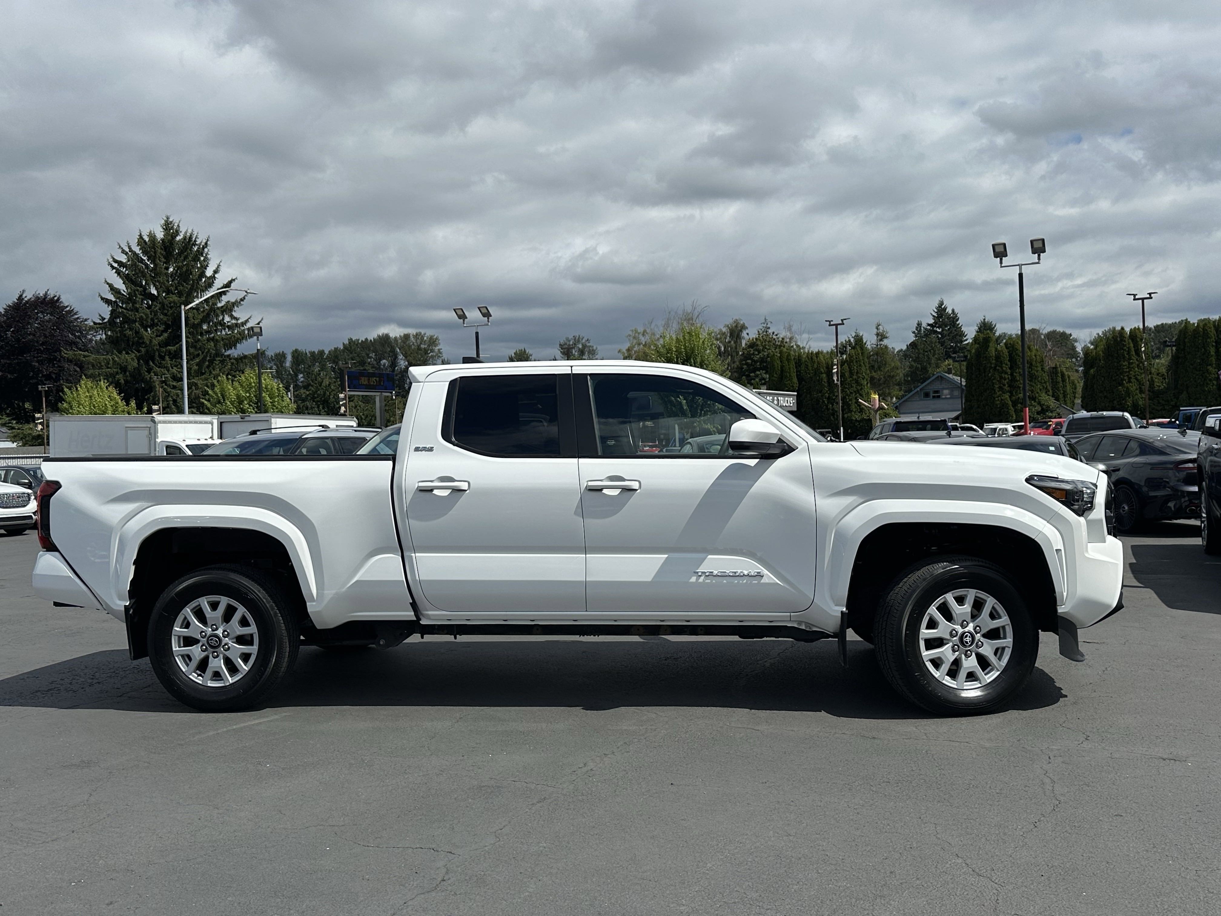 Used 2024 Toyota Tacoma SR5 image 5