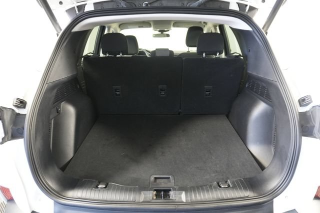 Used 2022 Ford Escape SE w/ SE Sport Appearance Package FWD image 25