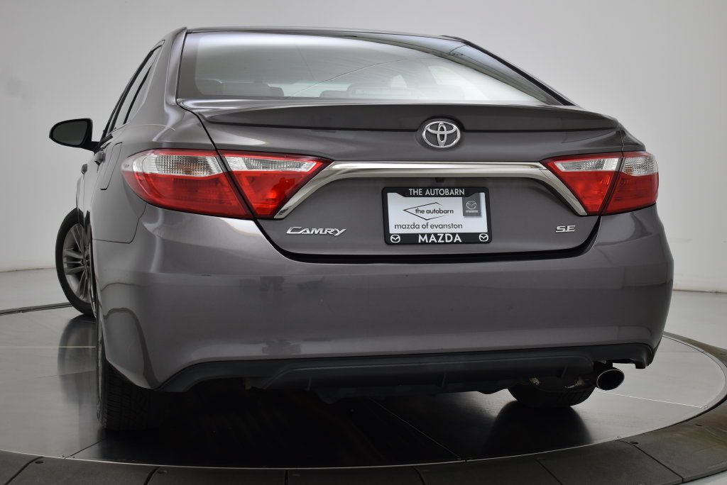 Used 2017 Toyota Camry SE FWD image 9