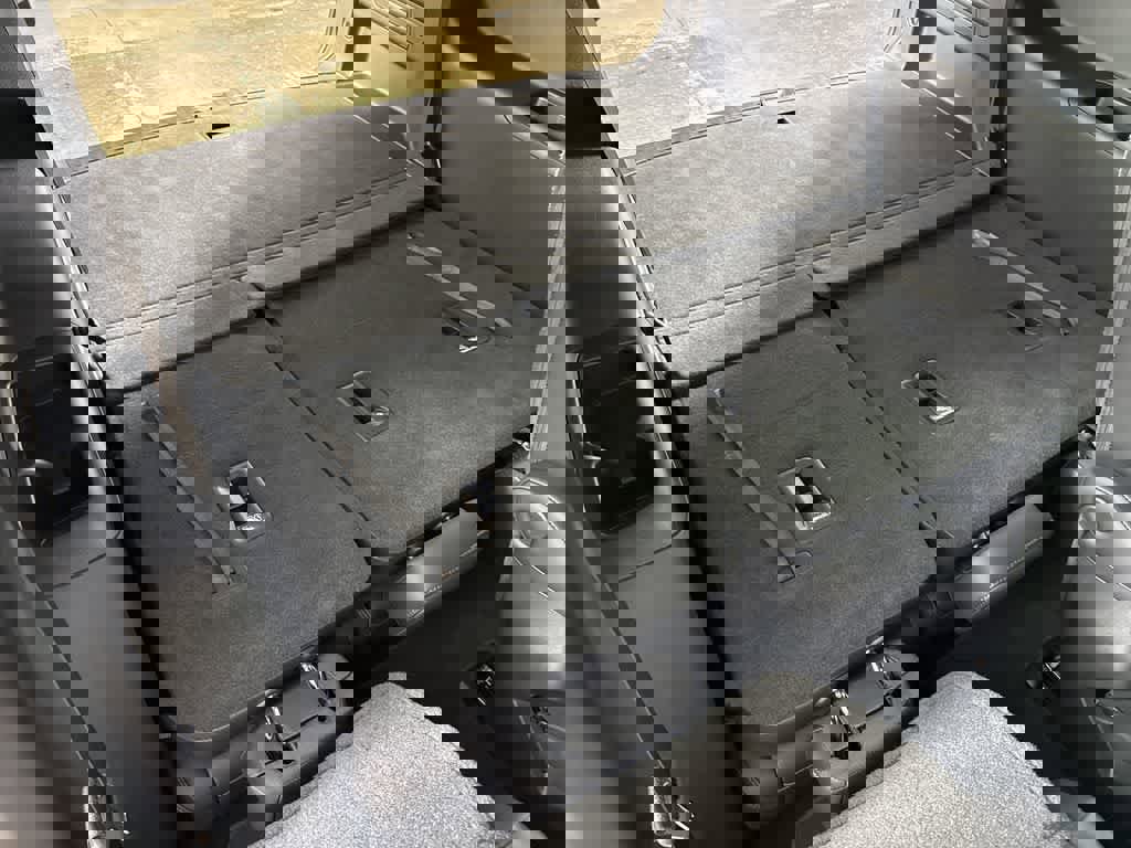 New 2025 GMC Acadia Elevation w/ Elevation Premium Package image 25