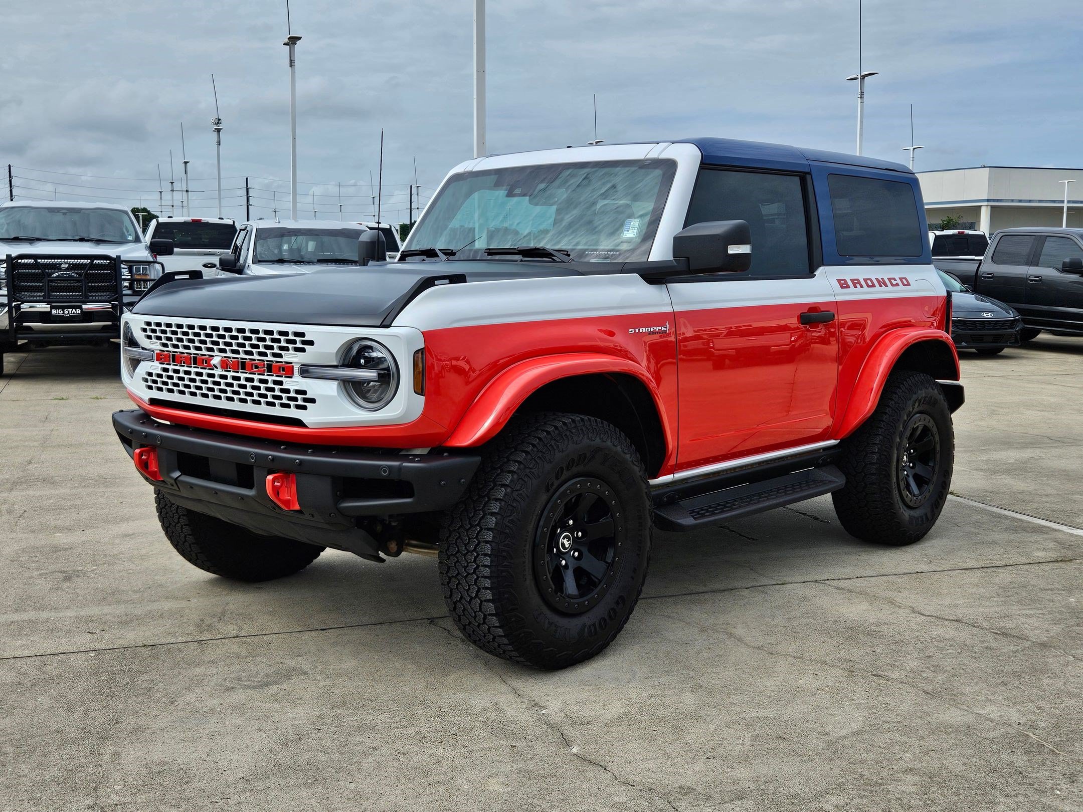 Used 2025 Ford Bronco Stroppe Edition AWD/4WD image 10
