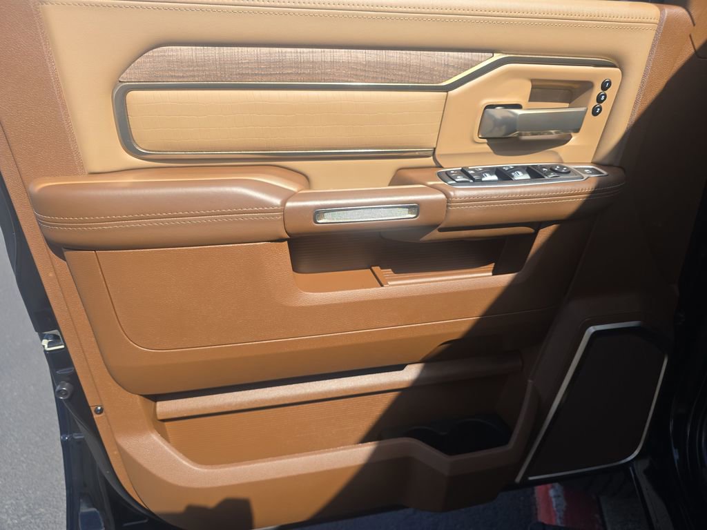 Used 2022 RAM 3500 Limited image 10