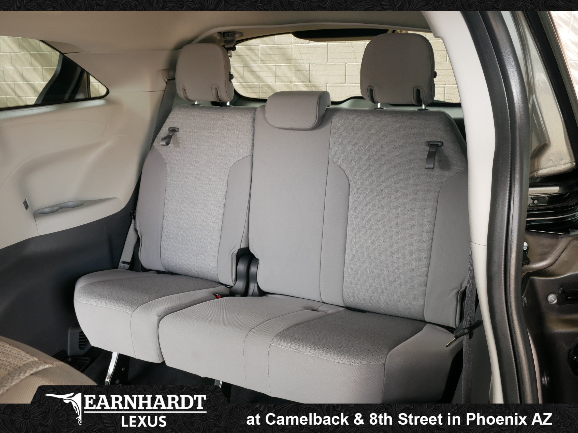 Used 2023 Toyota Sienna LE FWD image 20