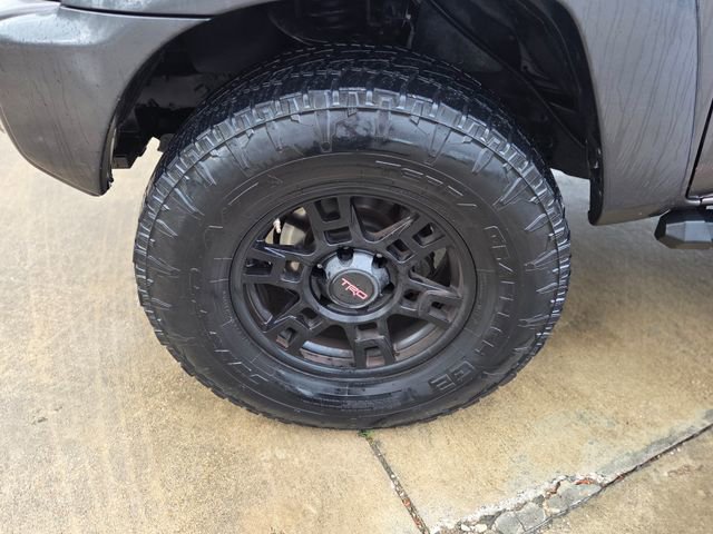 Used 2013 Toyota Tacoma 4x4 Double Cab w/ TRD Off-Road Pkg image 10