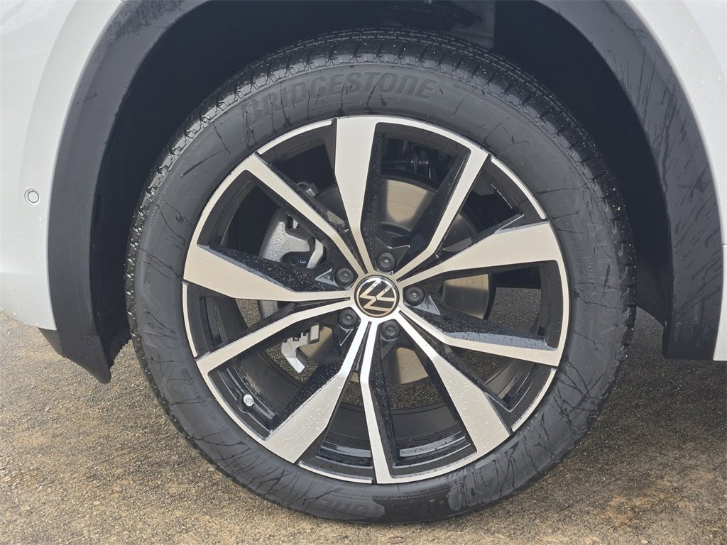 New 2026 Volkswagen Atlas SEL Premium R-Line image 10